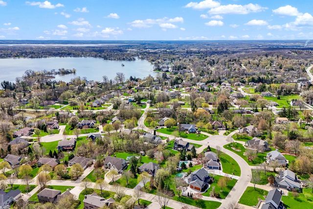 W191S6834 Bluegrass DRIVE, Muskego, WI 53150