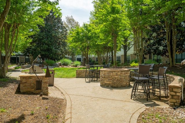 2600 Hillsboro Pike Apt 303, Nashville, TN 37212