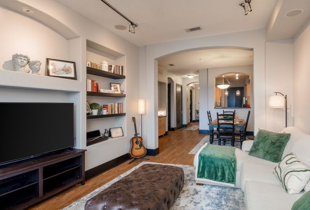 2600 Hillsboro Pike Apt 303, Nashville, TN 37212