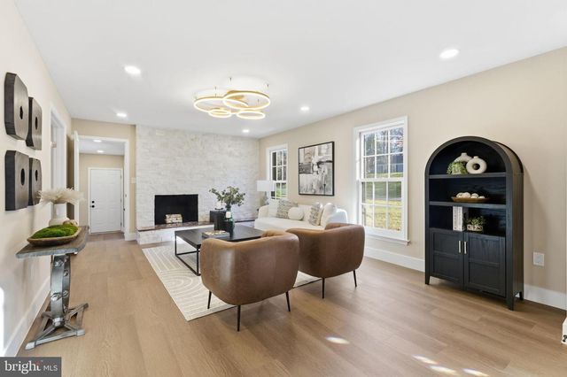 11800 BEEKMAN PL, Potomac, MD 20854