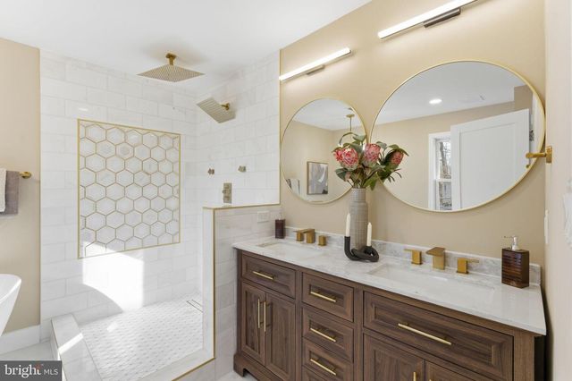 11800 BEEKMAN PL, Potomac, MD 20854