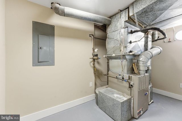 11800 BEEKMAN PL, Potomac, MD 20854