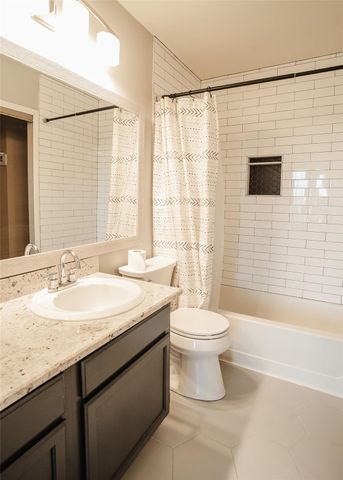 11901 Swearingen DR 38G, Austin, TX 78758