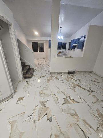 1520 N 550 W, West Bountiful, UT 84087