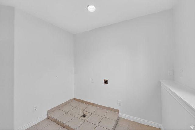 1520 N 550 W, West Bountiful, UT 84087