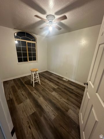 1520 N 550 W, West Bountiful, UT 84087