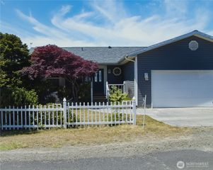 30517 K Place, Ocean Park, WA 98640
