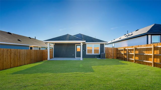 197 Celosia LOOP, Uhland, TX 78640