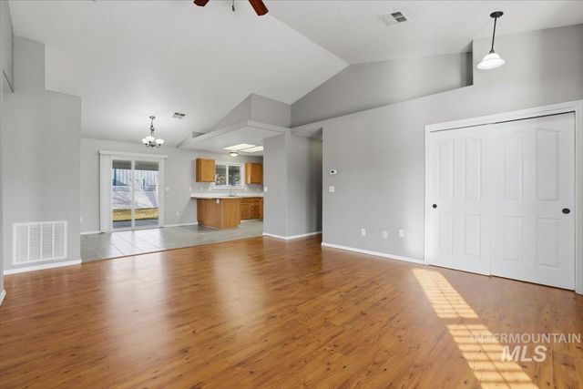 3273 N Chatterton Way, Boise, ID 83713