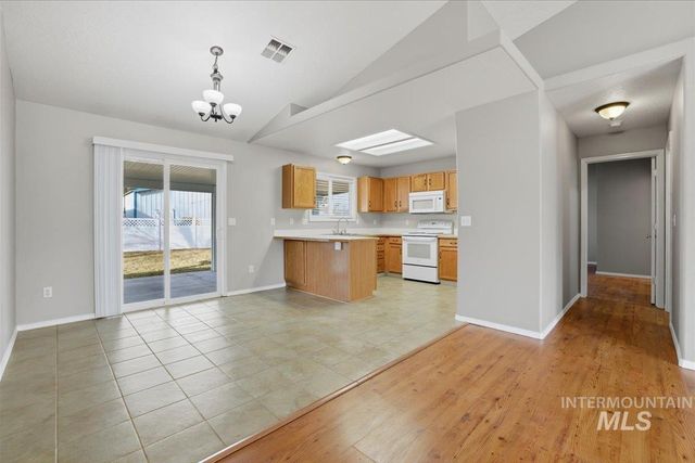 3273 N Chatterton Way, Boise, ID 83713