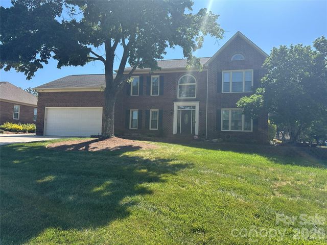 8219 Deer Drive, Harrisburg, NC 28075