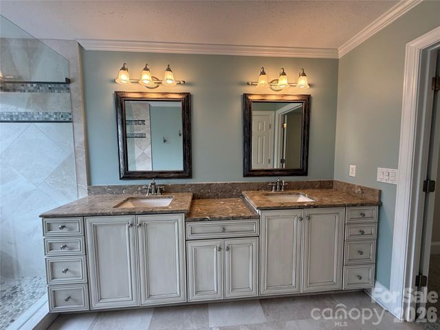 8219 Deer Drive, Harrisburg, NC 28075