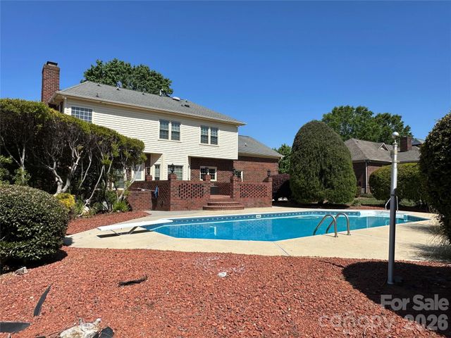8219 Deer Drive, Harrisburg, NC 28075