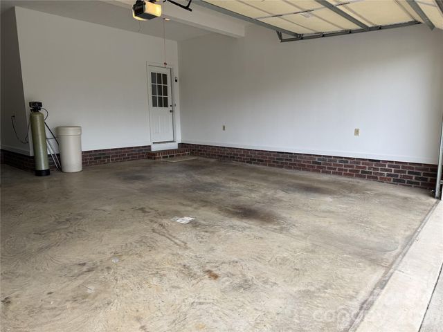 8219 Deer Drive, Harrisburg, NC 28075