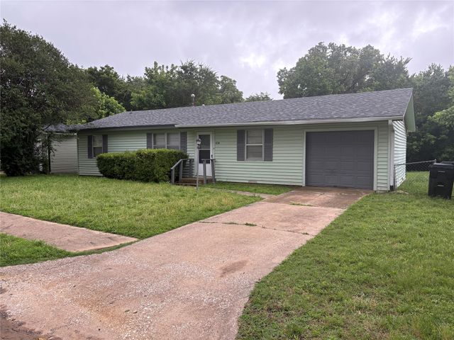 404 W Heron Street, Denison, TX 75020
