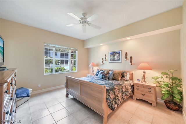 820 Bentwater CIR 101, Naples, FL 34108