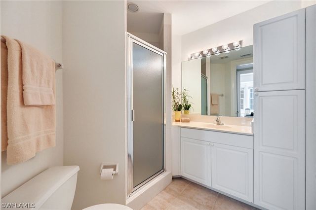 820 Bentwater CIR 101, Naples, FL 34108