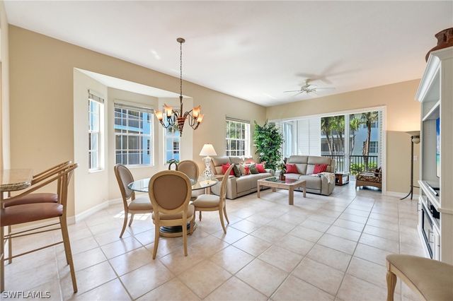 820 Bentwater CIR 101, Naples, FL 34108
