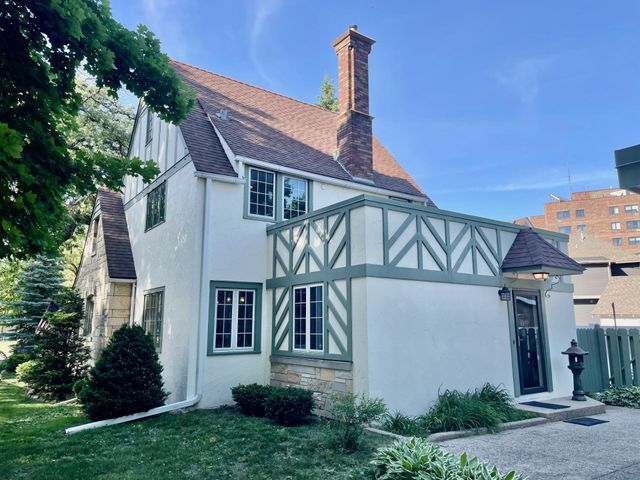 810 3rd Street NW, Austin, MN 55912