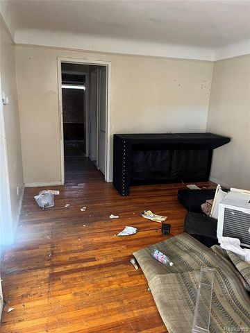 16209 Tacoma Street, Detroit, MI 48205