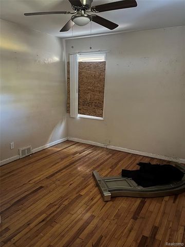 16209 Tacoma Street, Detroit, MI 48205