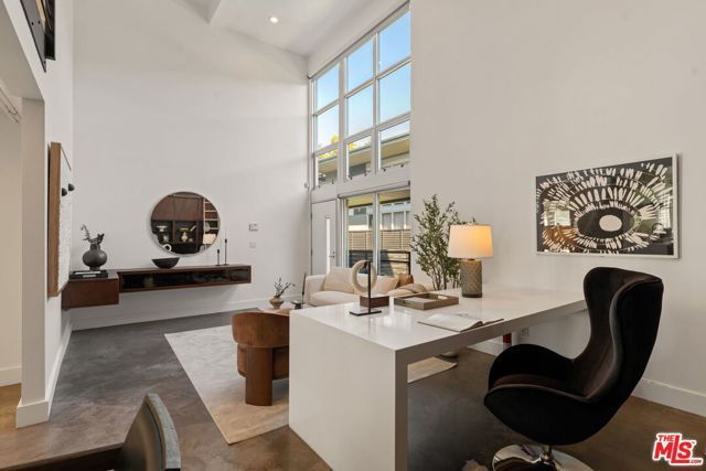 1037 N Laurel Avenue 14, West Hollywood, CA 90046