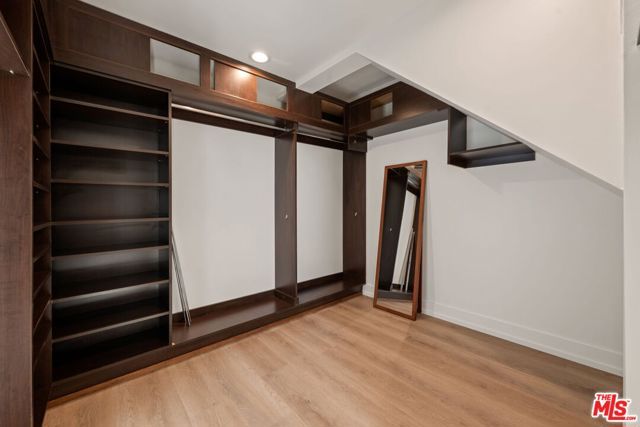 1037 N Laurel Avenue 14, West Hollywood, CA 90046