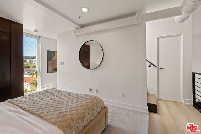 1037 N Laurel Avenue 14, West Hollywood, CA 90046