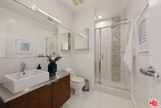 1037 N Laurel Avenue 14, West Hollywood, CA 90046