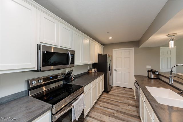 5547 Beavercrest Drive 309, Lorain, OH 44053