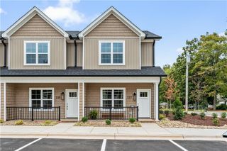 327 Rockspring Road, High Point, NC 27262