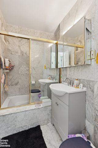 8616 60th Ave Apt 2N, New York City, NY 11373