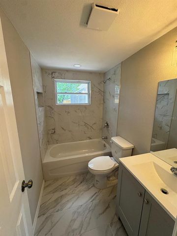 12801 COLLEGE HILL DRIVE, Hudson, FL 34667