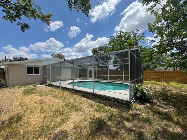 12801 COLLEGE HILL DRIVE, Hudson, FL 34667