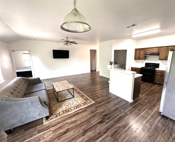 2831 Painted Trail, Dallas, TX 75237