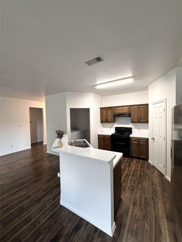 2831 Painted Trail, Dallas, TX 75237