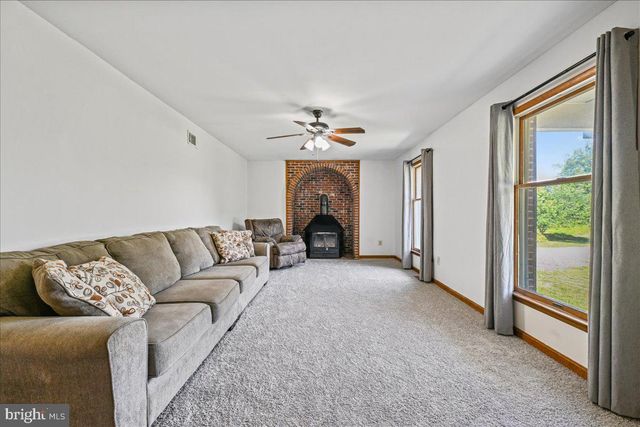 13245 CROOM RD, Upper Marlboro, MD 20772