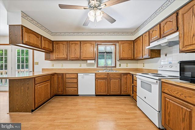 13245 CROOM RD, Upper Marlboro, MD 20772