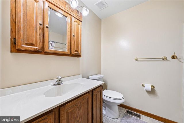 13245 CROOM RD, Upper Marlboro, MD 20772
