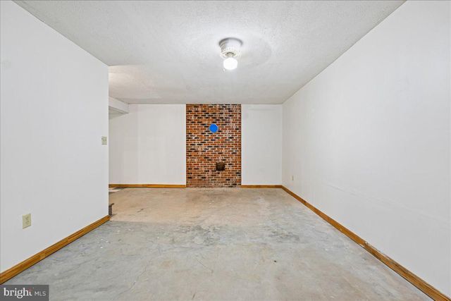 13245 CROOM RD, Upper Marlboro, MD 20772