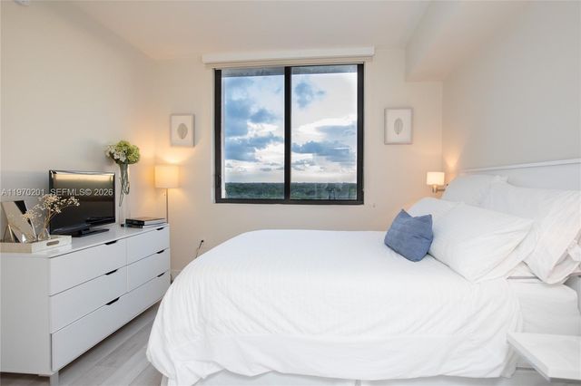 301 Altara Ave 719, Coral Gables, FL 33146