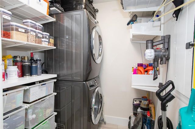 301 Altara Ave 719, Coral Gables, FL 33146