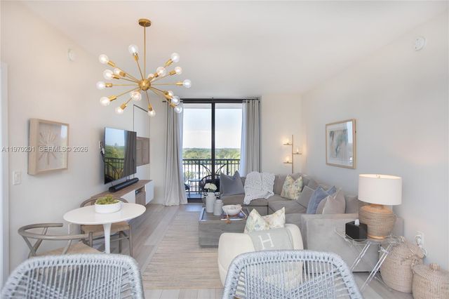 301 Altara Ave 719, Coral Gables, FL 33146