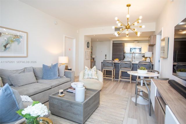 301 Altara Ave 719, Coral Gables, FL 33146