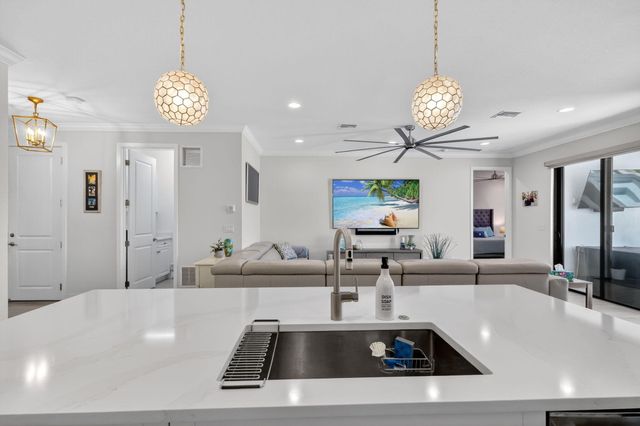 7204 Stella Lane, Lake Worth, FL 33463