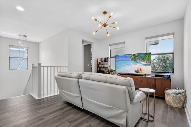 7204 Stella Lane, Lake Worth, FL 33463