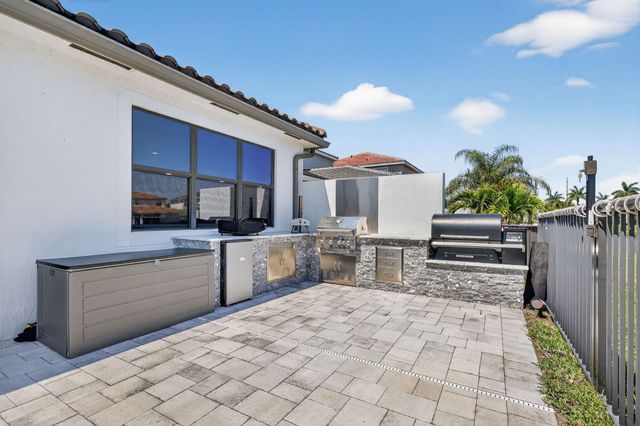 7204 Stella Lane, Lake Worth, FL 33463