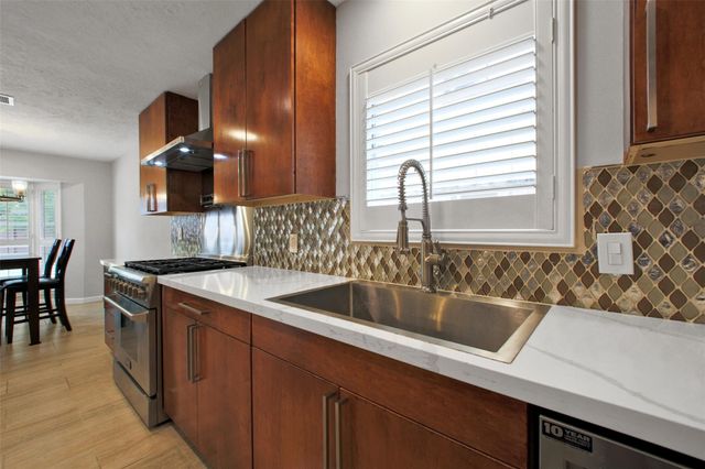 15815 Baytree Drive, Houston, TX 77070