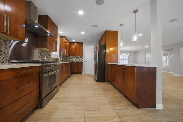 15815 Baytree Drive, Houston, TX 77070