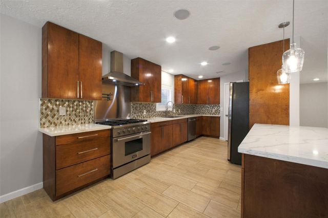 15815 Baytree Drive, Houston, TX 77070